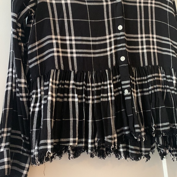 Top - Picture 2 of 3